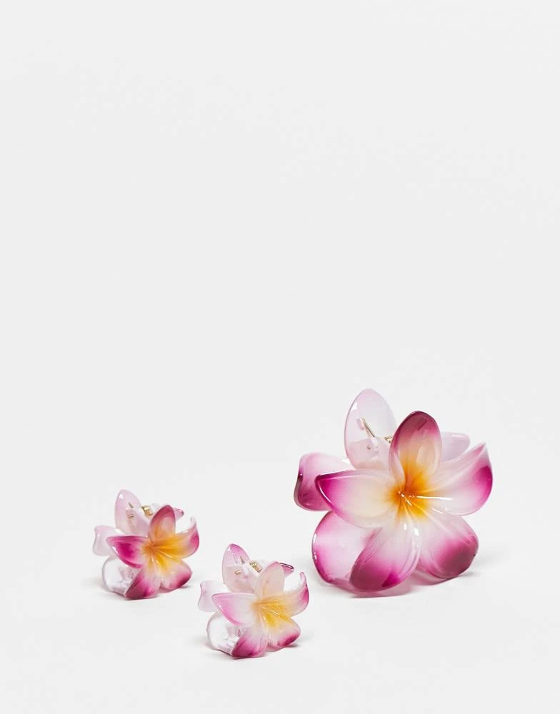 Stradivarius Stradivarius 3 pack flower hair clips in multi 1