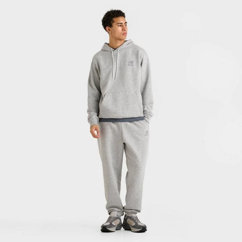 New Balance Men's New Balance Logo Graphic Fleece Jogger Sweatpants 2