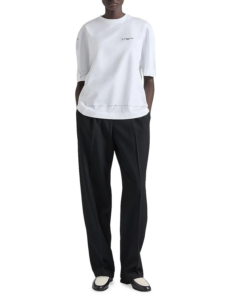 Givenchy Boxy Fit T-Shirt in Cotton with Trompe L
ſil Pattern 2