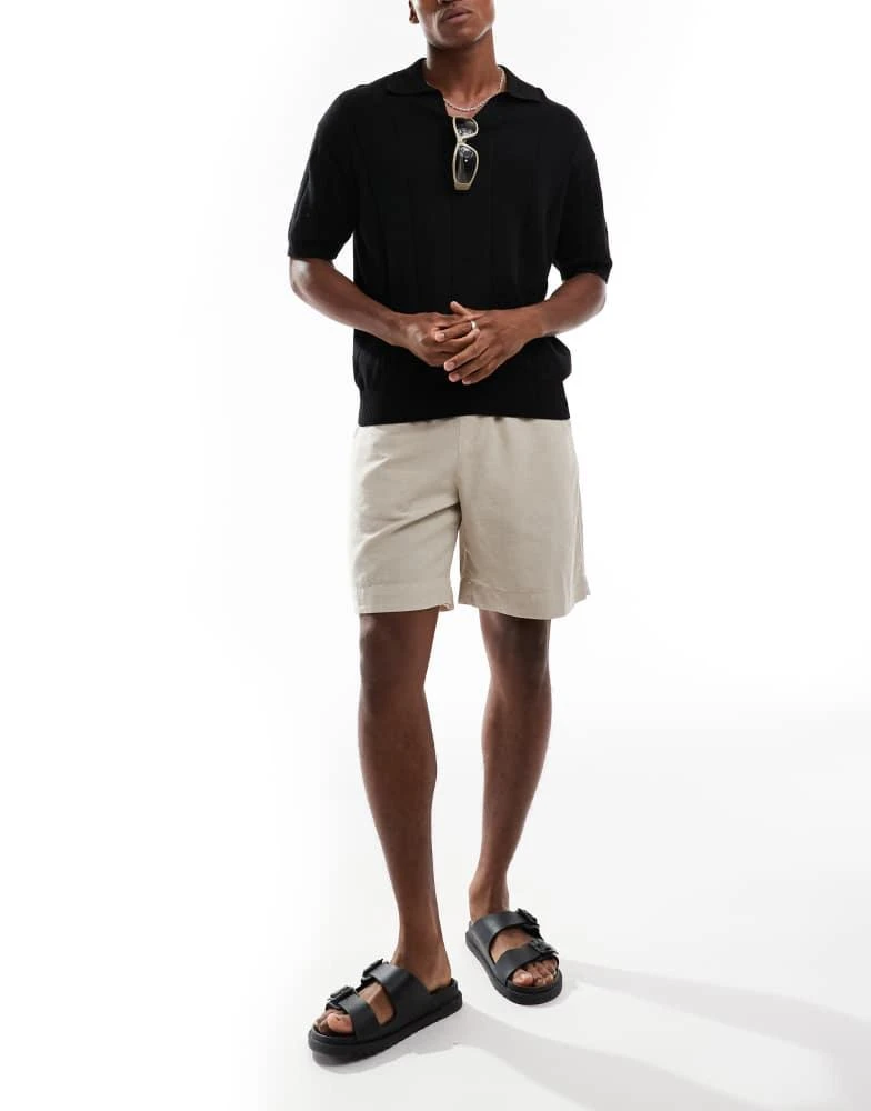 Bershka Bershka textured knitted polo shirt in black 3
