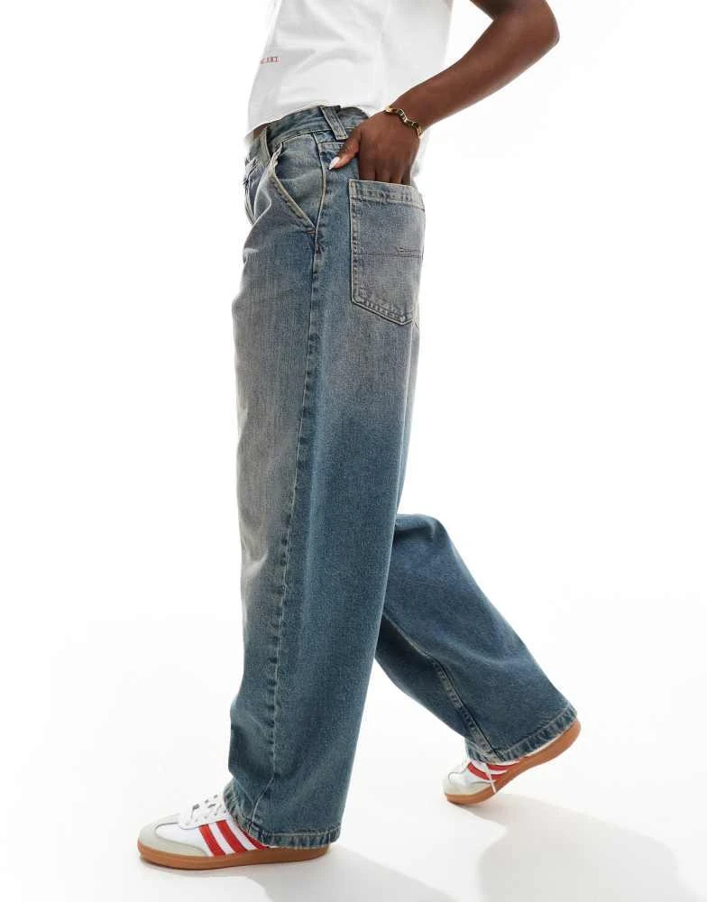 Bershka Bershka baggy skater jeans in dirty mid wash blue 4