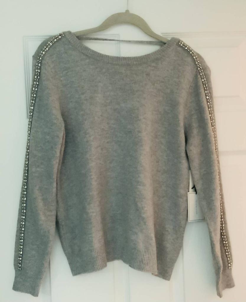 1.STATE Embellished Sweater In Silver Heather