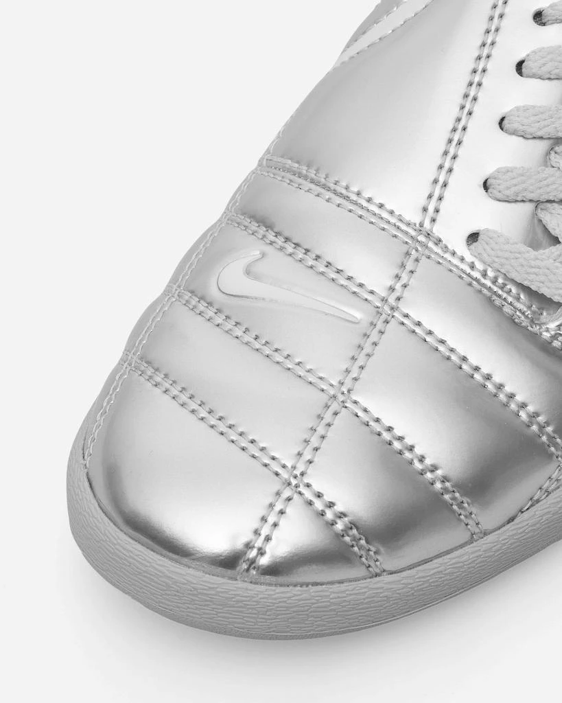 NIKE Women's Total 90 Sneakers Metallic Platinum / Photon Dust 6