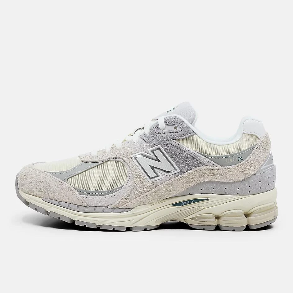 New Balance 2002R 3