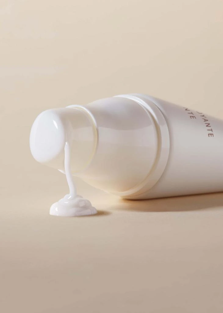 MZ Skin Calming Cream Cleanser 100ml 4