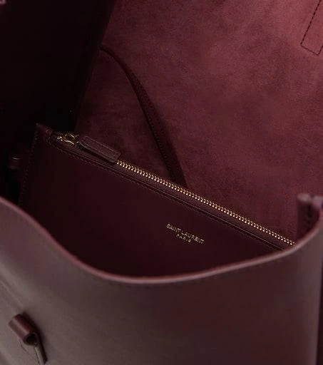 Yves Saint Laurent Le 5 à 7 Large leather shoulder bag 3