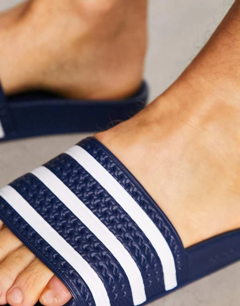 Adidas adidas Originals adilette sliders in navy 3