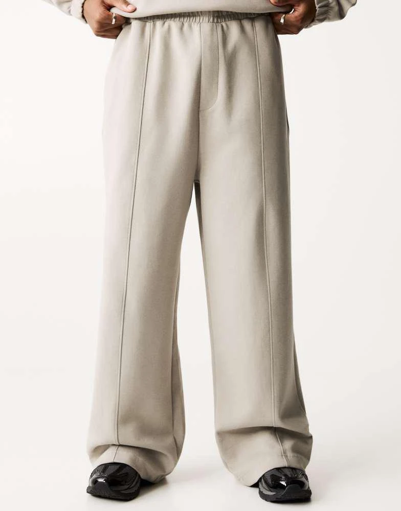 Pull&Bear Pull&Bear wide leg tailored trousers in ecru 1