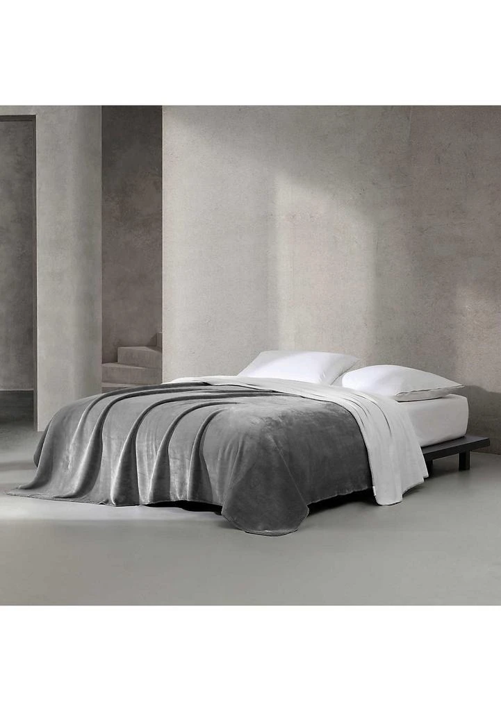 Calvin Klein Modern Reversible Solid Microfiber Blanket