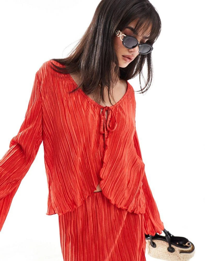 Pieces Pieces plisse tie front top co-ord in radiant red 1