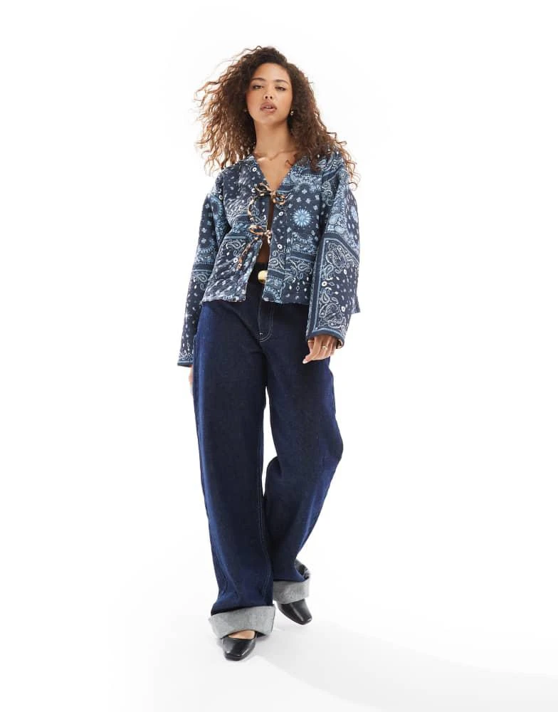 ASOS ASOS DESIGN quilted jacket in bandana and leopard print 4