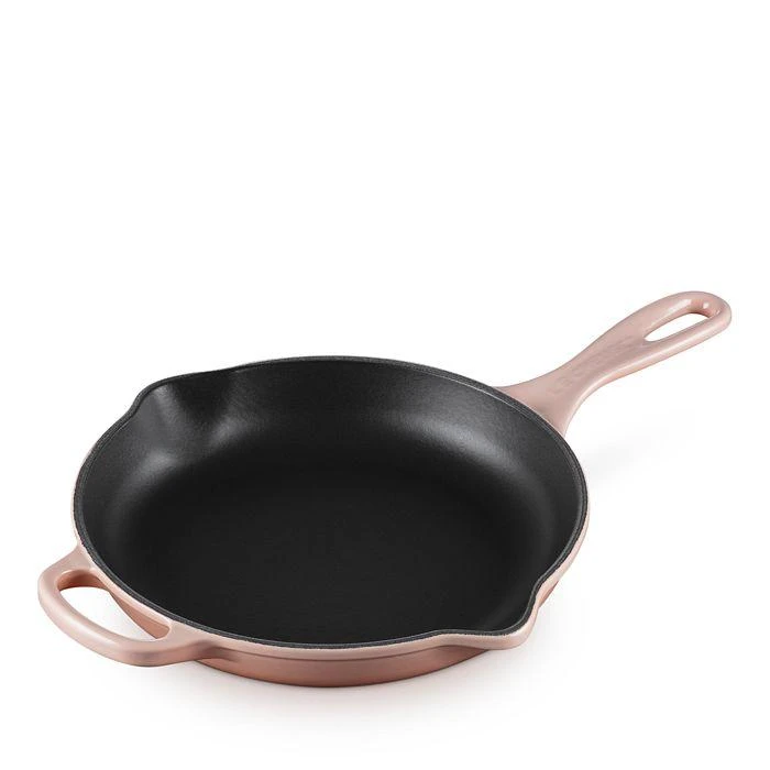 Le Creuset 9" Cast Iron Skillet 1
