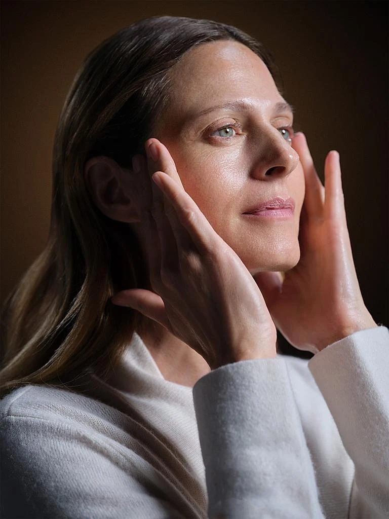 Sisley Supremÿa: The Supreme Anti-Aging Cream 6