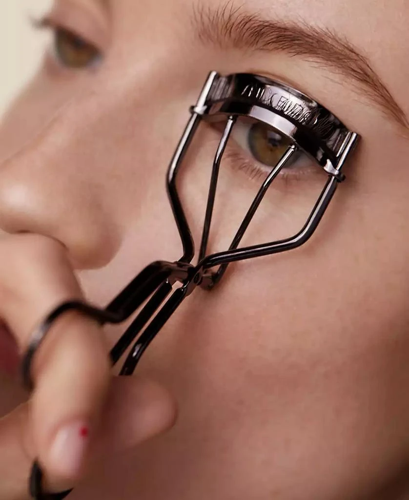 Shiseido Eyelash Curler 8