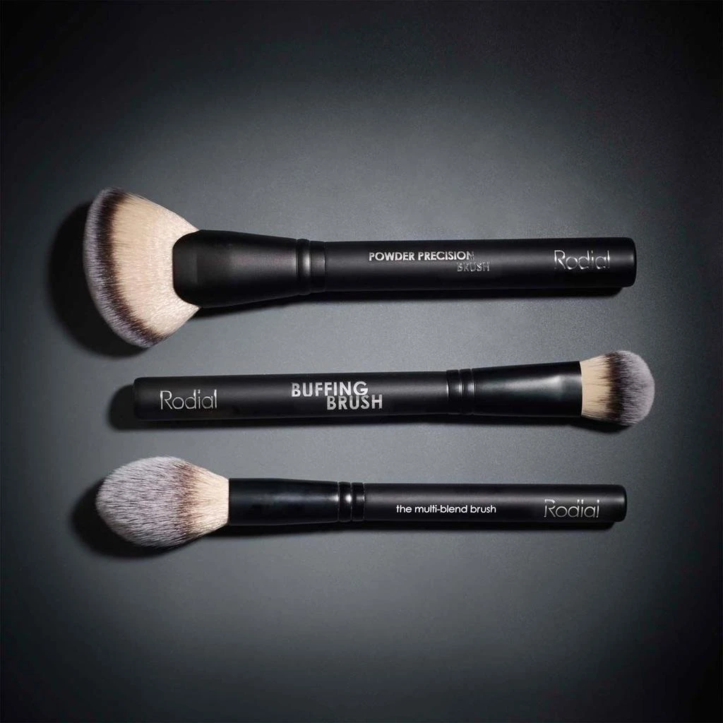 Rodial The Multi-Blend Brush 2