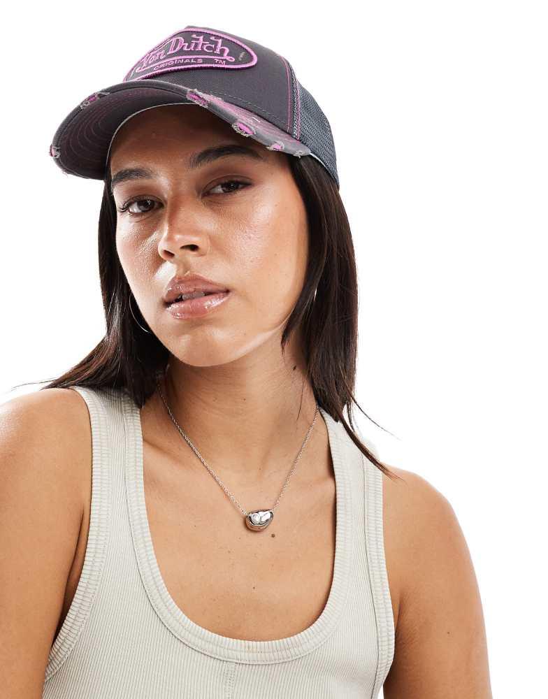 Von Dutch Von Dutch Kiruna distressed trucker cap in grey and pink