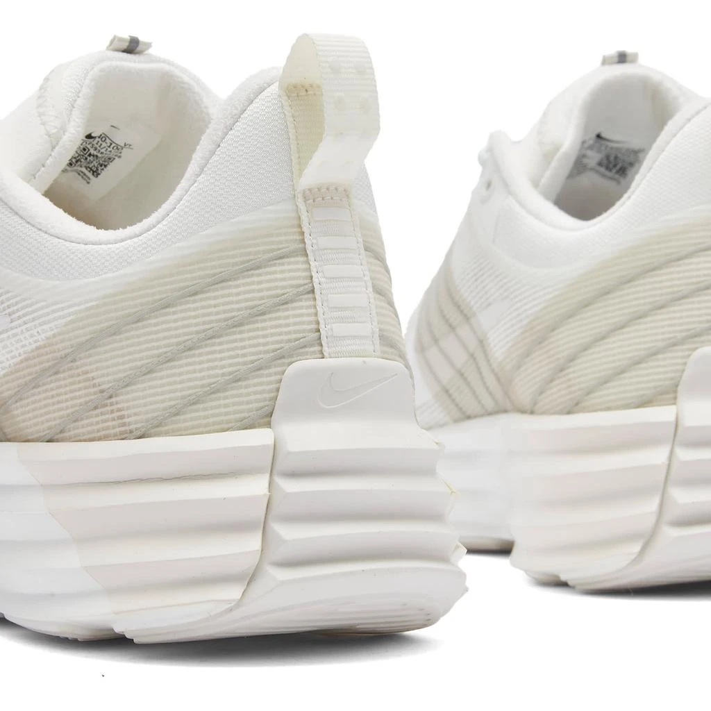 NIKE Nike Lunar Roam 4