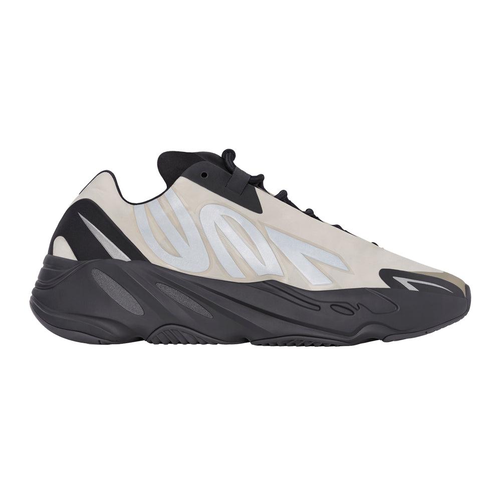 yeezy 700 full size up