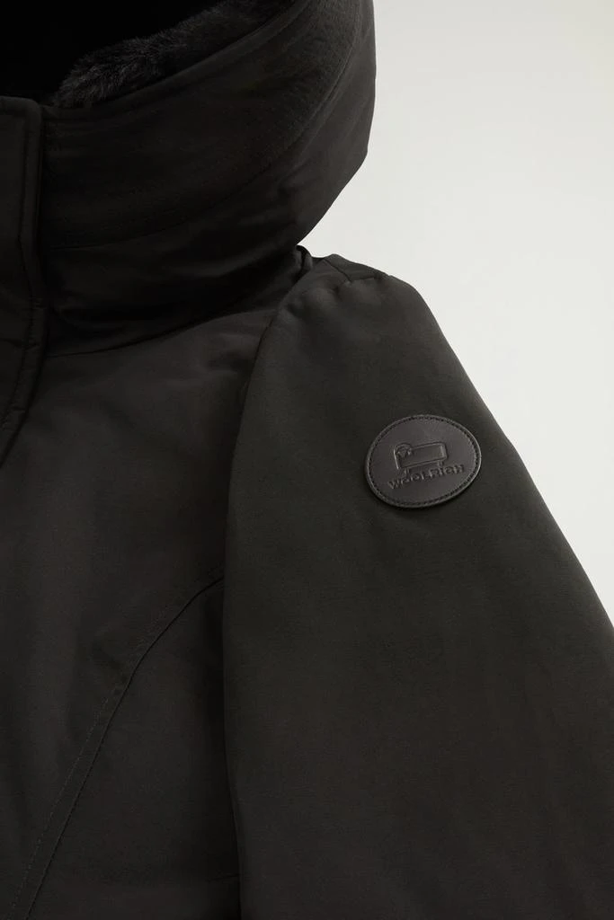 Woolrich Boulder Parka in Ramar Cloth with Hood and Detachable Faux Fur Trim - Women - Black 8