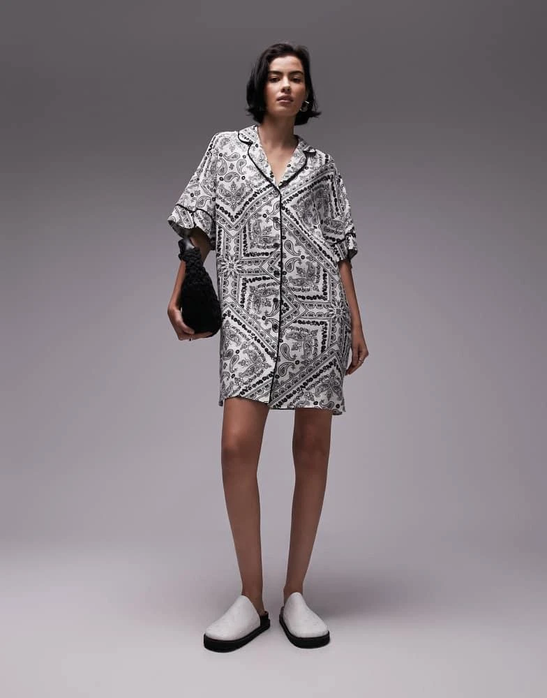 Shop Topshop souvenir mini shirt dress in mono bandana print on Sale at  BeyondStyle  Get 48% Off Topshop souvenir mini shirt dress in mono bandana  print with Limited-Time Flash Deals, Exclusive