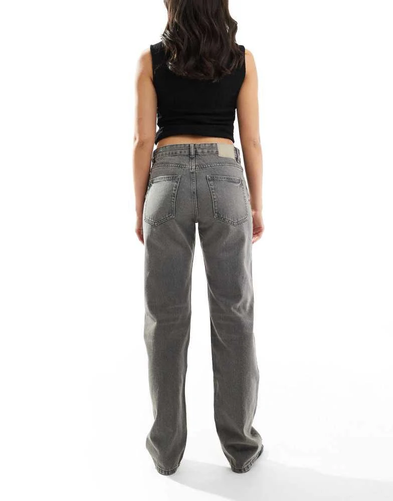 Pull&Bear Pull&Bear mid waist straight leg jeans in grey 2