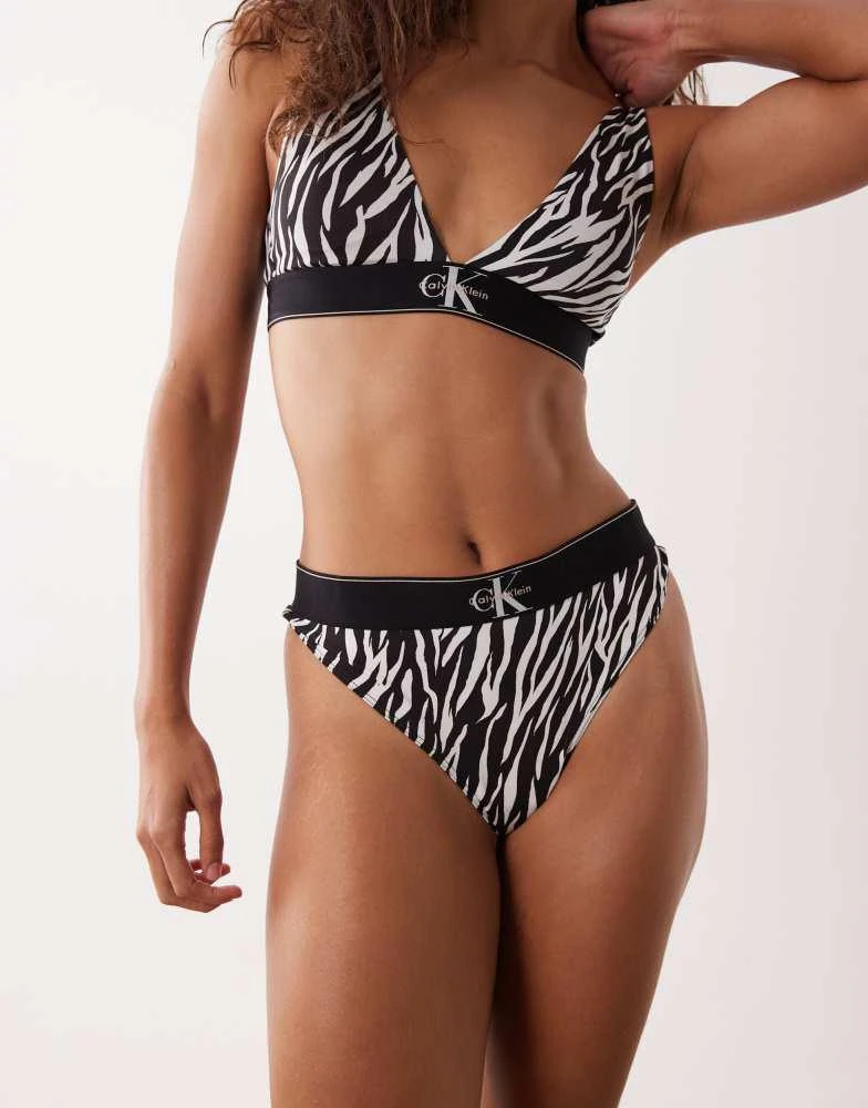 Calvin Klein Calvin Klein Graphic Logo thong in black tiger print 4