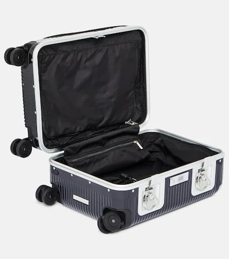 FPM Milano Bank Light Spinner 53 Front Pocket suitcase 2