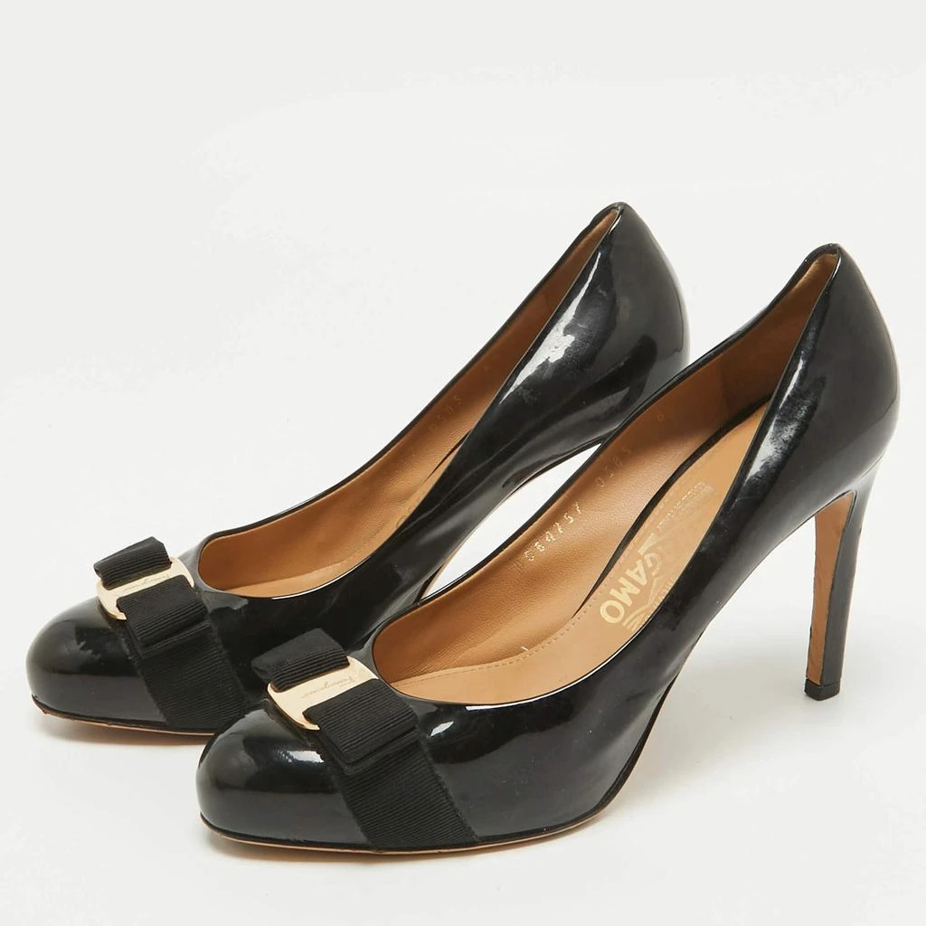 Salvatore Ferragamo Salvatore Ferragamo Black Patent Leather Vara Bow Pumps Size 37 2