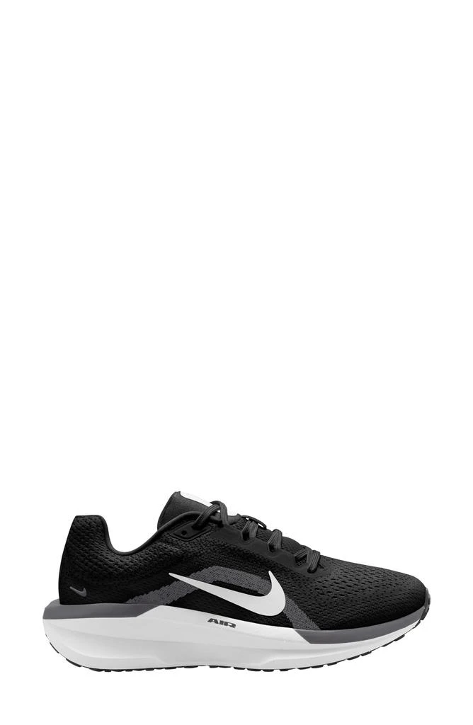 NIKE Air Winflo 11 Running Shoe 1