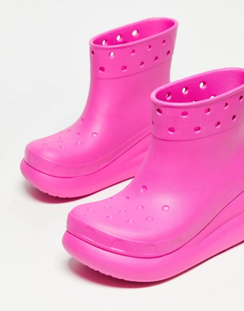 Crocs Crocs Unisex Crush rain boot in pink 3