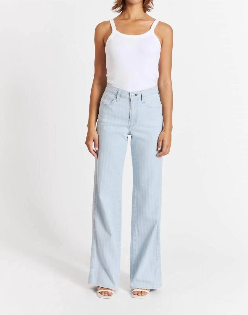 AMO Sinewy Tank In White 2
