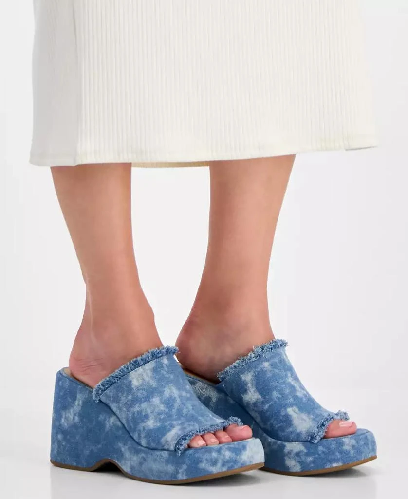 Wild Pair Mahrshah Platform Slide Sandals, Exclusively at Macy's 9