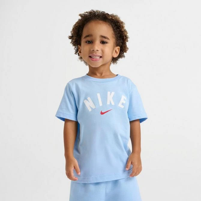 NIKE Girls' Toddler Nike T-Shirt and Shorts Set 3