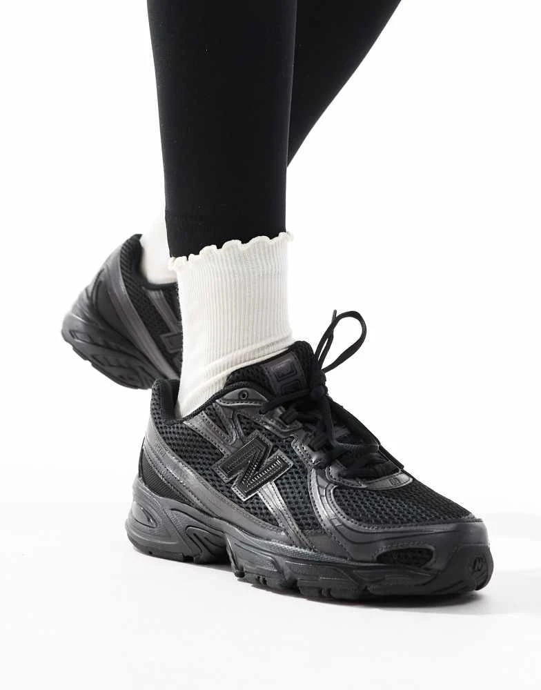 New Balance New Balance 740 trainers in black 1