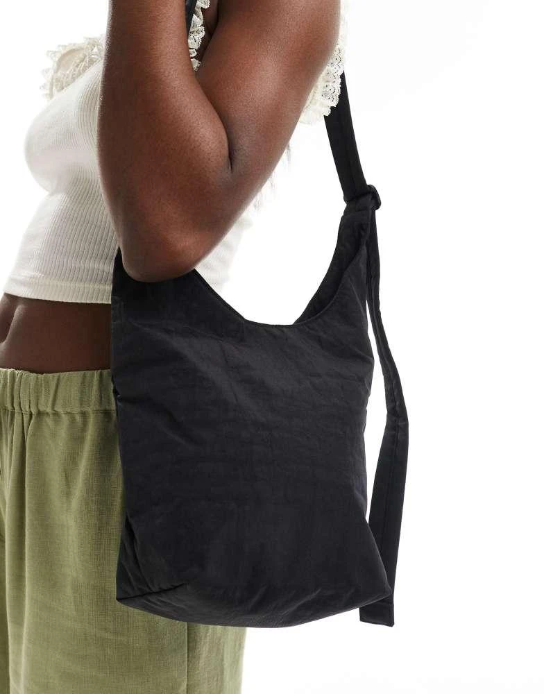 Baggu Baggu small nylon sling shoulder bag in black 4