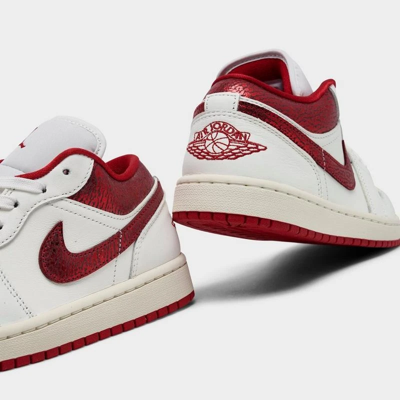 Jordan Women's Air Jordan 1 Low SE Casual Shoes 3