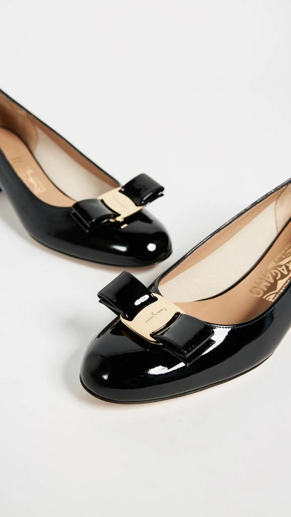 Salvatore Ferragamo Vara Low Pumps 5