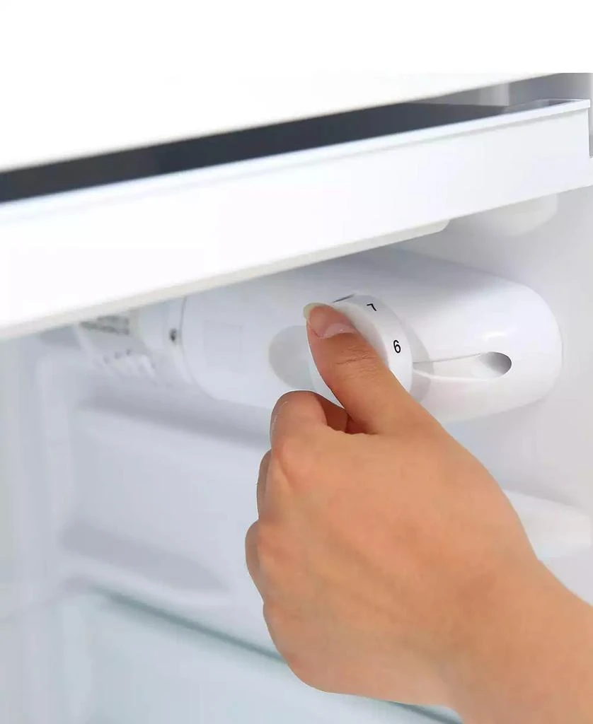 Black 
Decker BLACK+DECKER 4.3 cu. ft. Freestanding Mini Fridge with Freezer, White 7