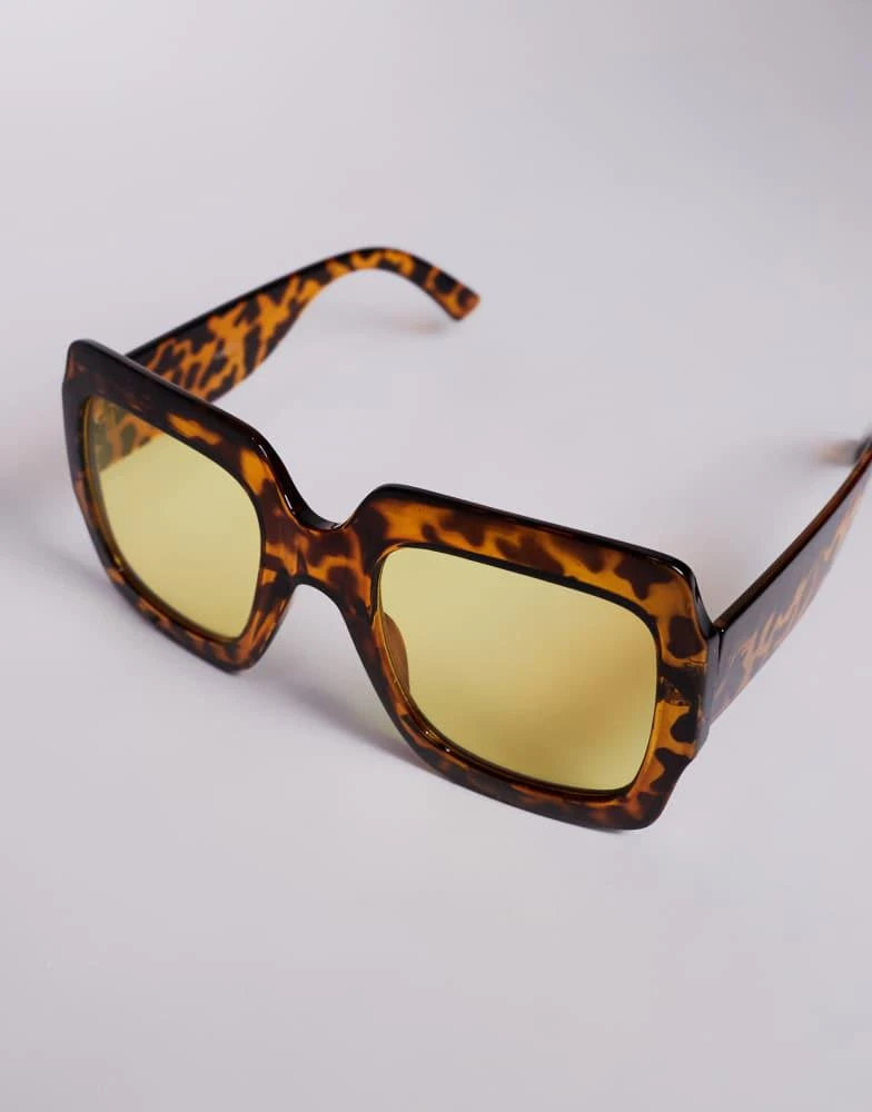 Kaiia Kaiia oversized chunky square yellow lens sunglasses in tort 2