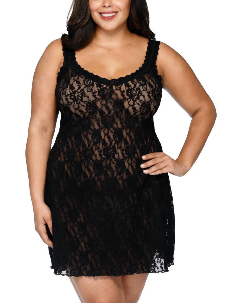 Hanky Panky Plus Size Signature Lace V-Neck Chemise In Black