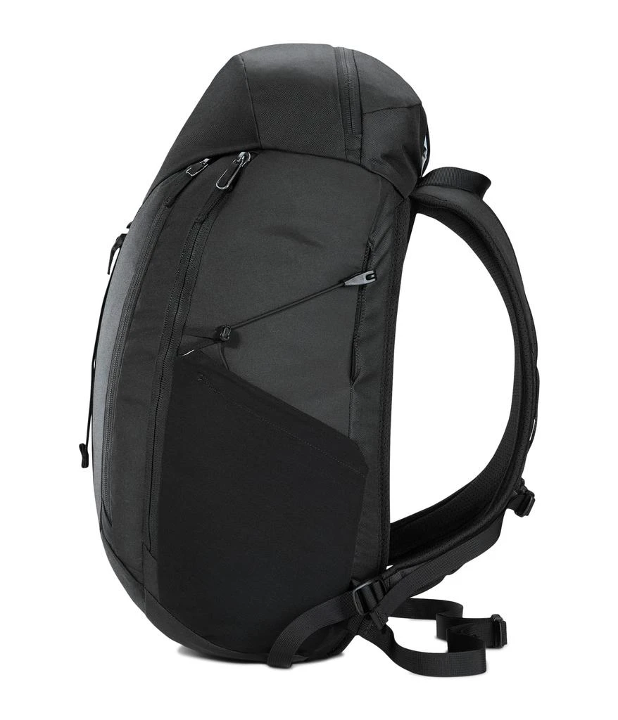 Arc'teryx Mantis 20 Backpack 2