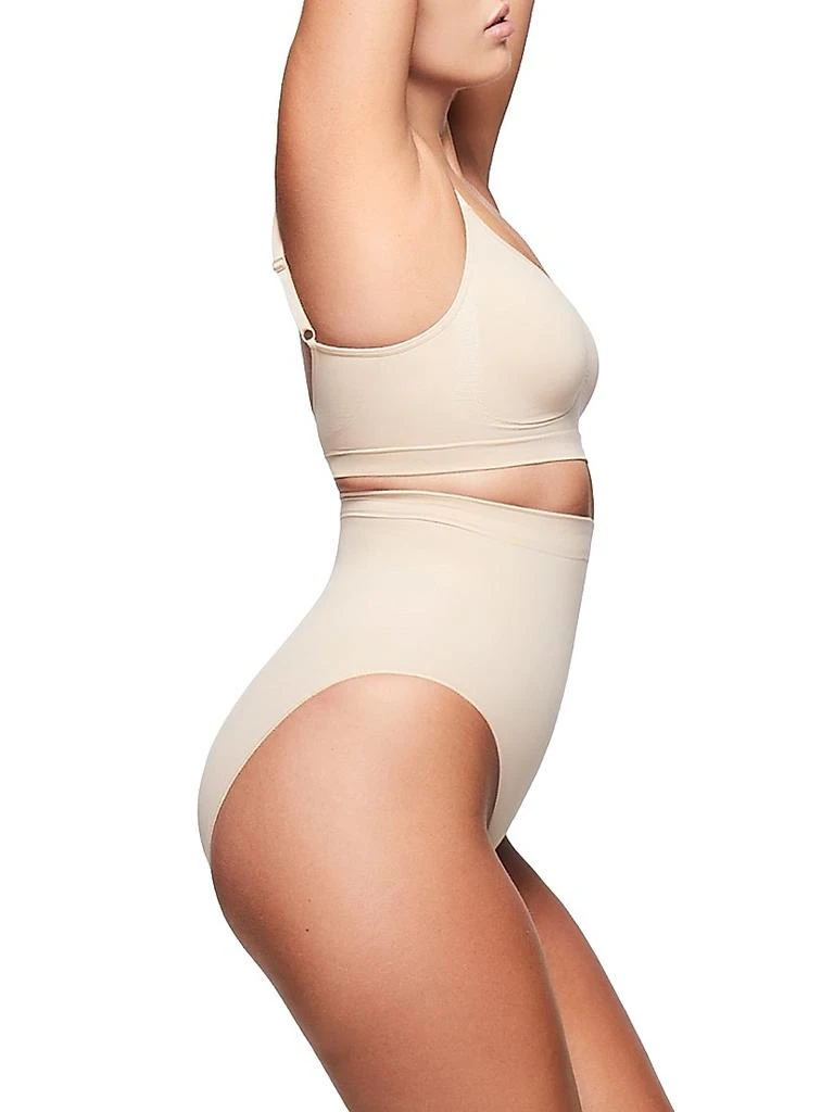 SKIMS Seamless Sculpt Bralette 4