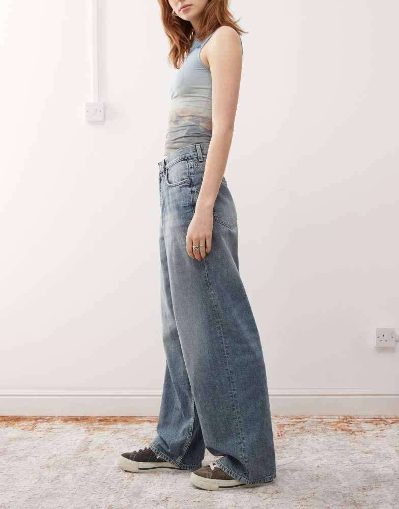 Weekday Weekday Unisex Astro low rise baggy jeans in worn blue wash 2