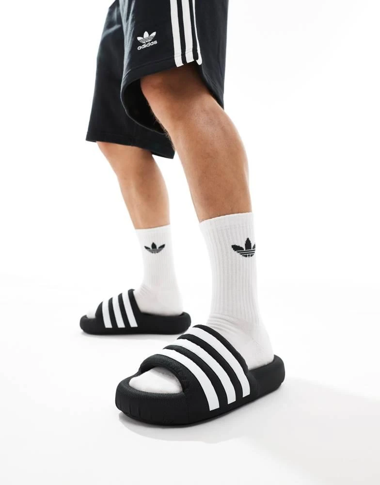 Adidas adidas Originals Adilette 24 sliders in black 1