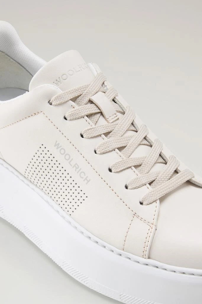 WO-FOOTWEAR Chunky Court Sneakers in Leather with Micro-Perforations - Women - Beige 5