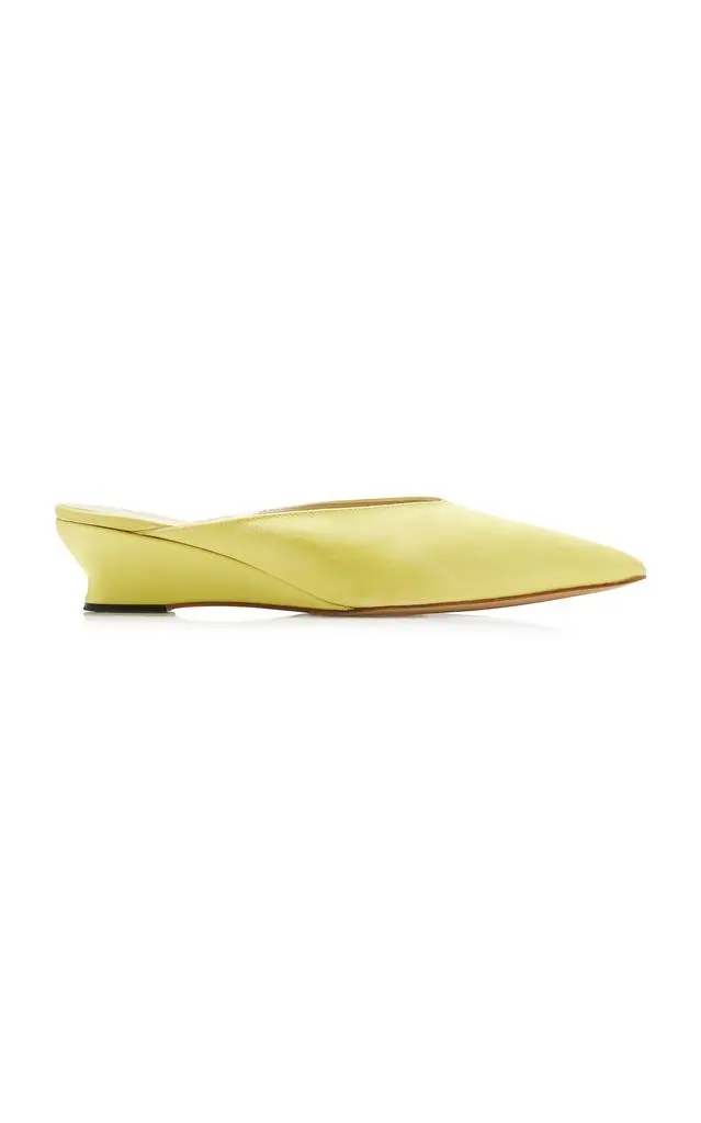 Le Monde beryl Le Monde Beryl - Micro-Wedge Silk-Satin Mules - Yellow - IT 41 - Moda Operandi 1