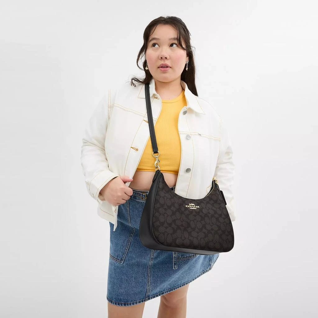 Coach Teri Hobo Bag In Signature Canvas 4