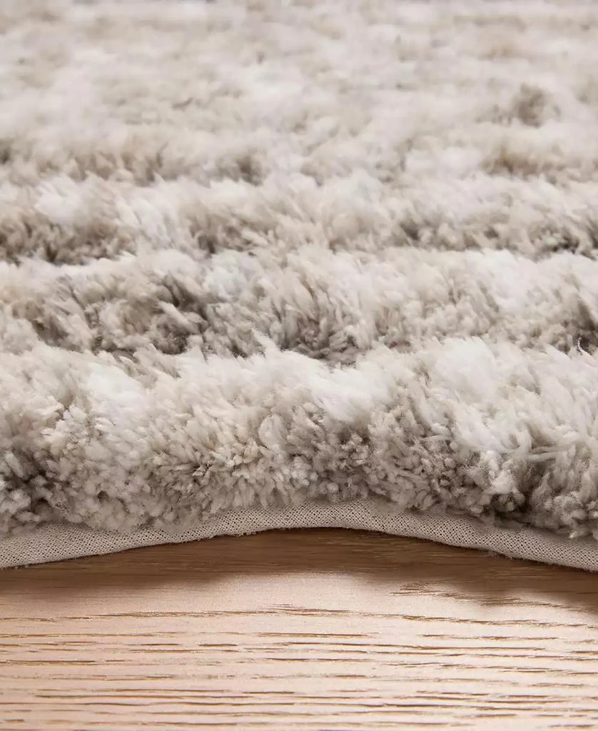 Loloi Niki Scallop Skid-Resistant Bath Rug 2