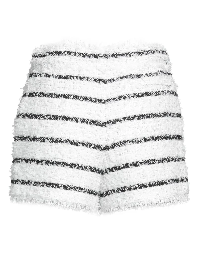 Balmain Shorts 
Bermuda 2