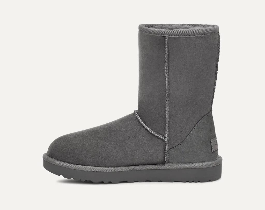 UGG Ugg - Women
s Classic Short Booties